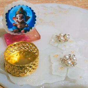 Divine Resin Gourd Stand – 5 Piece Combo | Perfect for Bhagwan Idols | ShreeGifts Arts (Diwali Special)